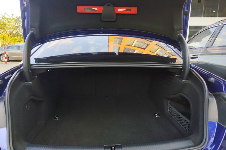 奥迪A4L 2020款 40 TFSI 时尚动感型局部细节23