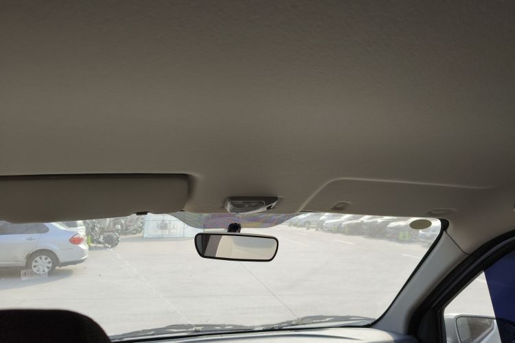 长安凯程 长安星卡 2023款 1.5L GDI 双排2.55米载货汽车舒适型中控内饰22