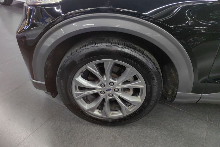 福特 探险者 2020款 EcoBoost 285 四驱风尚版 7座车身外观6007