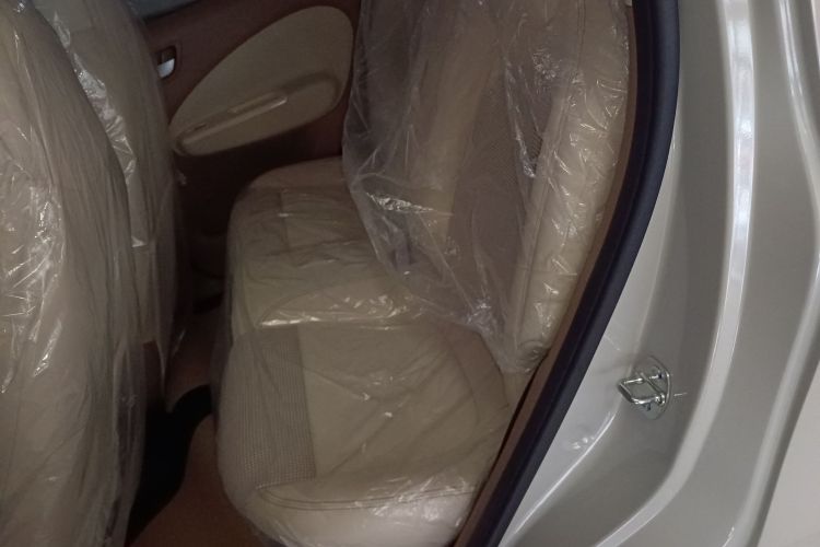 五菱汽车 宏光MINIEV 2025款 四门版 进阶款中控内饰21