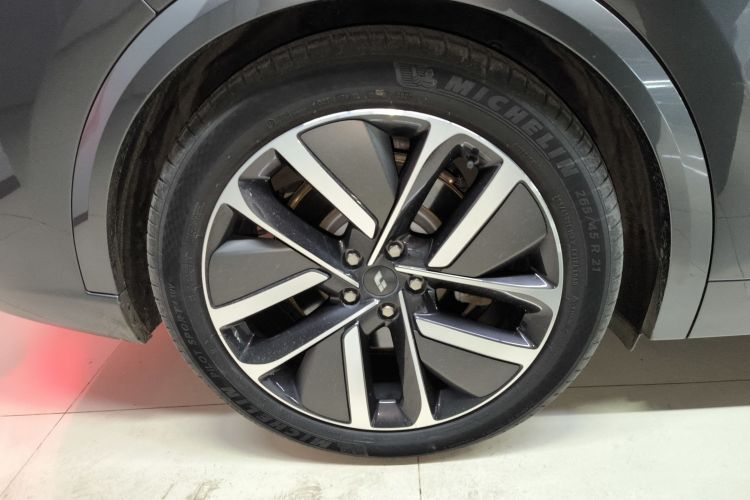 理想汽车 理想L9 2022款 Max车身外观6003