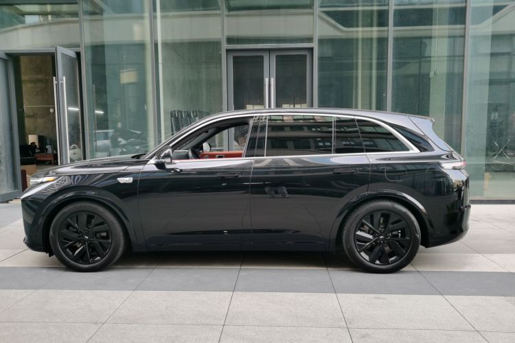 理想汽车 理想L7 2023款 Pro车身外观4