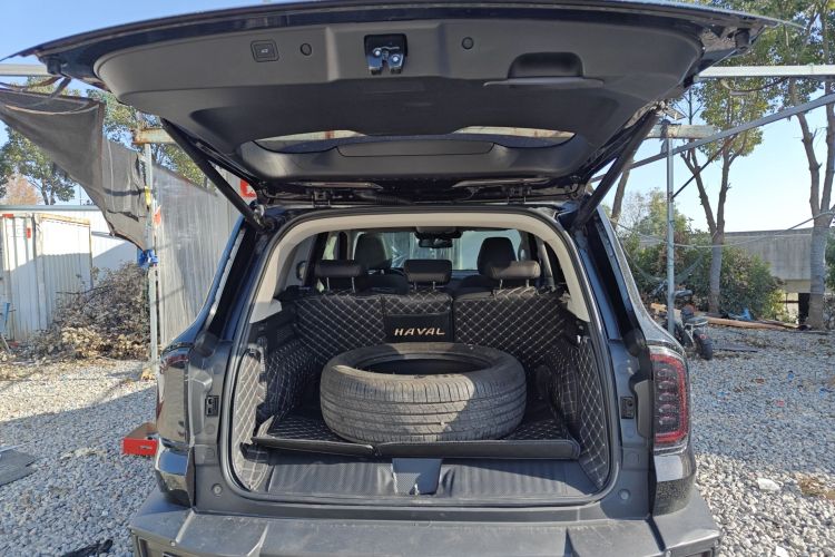 哈弗大狗 2022款 1.5T DCT两驱马犬追猎版机舱底盘23