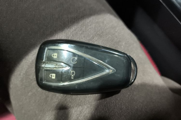 长安 逸动 2021款 PLUS 蓝鲸NE 1.4T GDI DCT尊贵型中控内饰11