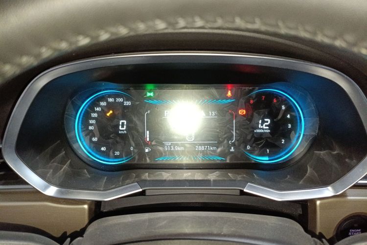 捷途X70 2023款 1.5T DCT超越PRO版 7座中控内饰14