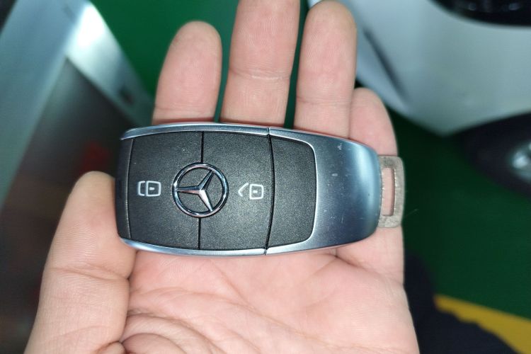 奔驰B级 2022款 改款 B 200 时尚型中控内饰11