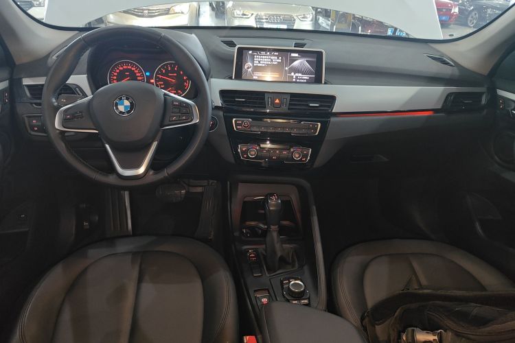 宝马X1 2018款 sDrive20Li 领先型中控内饰12