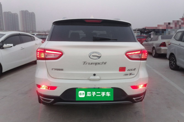 广汽传祺 传祺GS4 2015款 200T G-DCT豪华版车身外观6