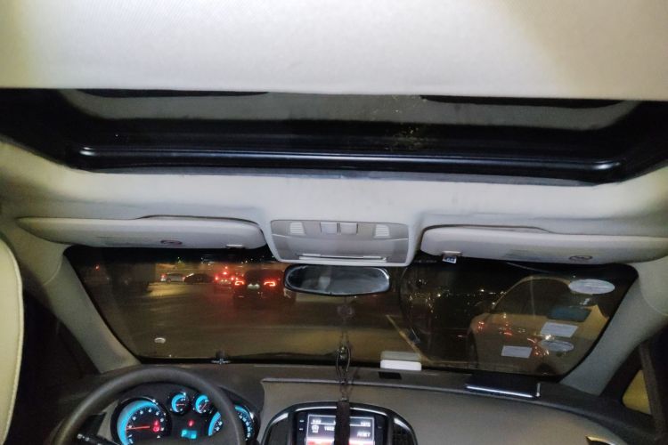 别克 英朗 2013款 GT 1.6L 自动时尚版中控内饰22