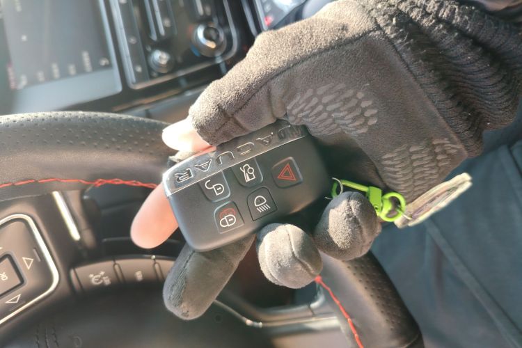 捷豹XJ 2016款 XJL 3.0 SC 四驱全景商务版中控内饰11