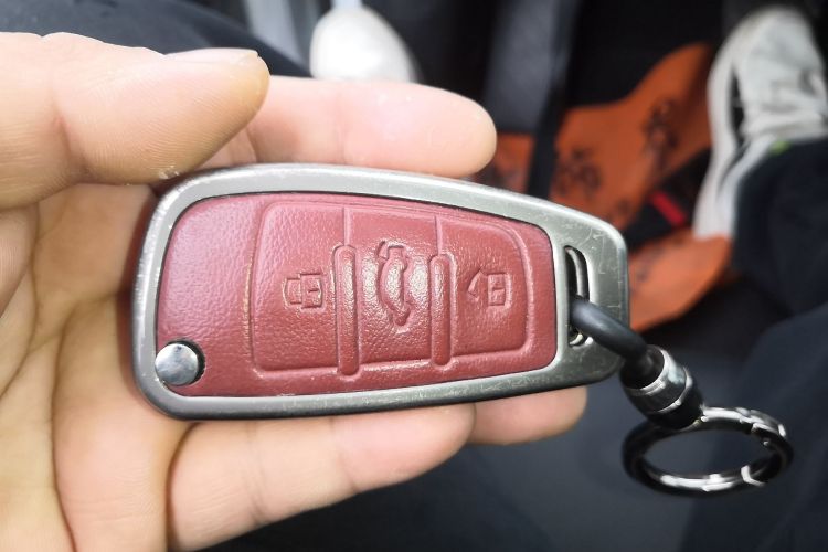 奥迪Q2L 2021款 35 TFSI 时尚动感型中控内饰11