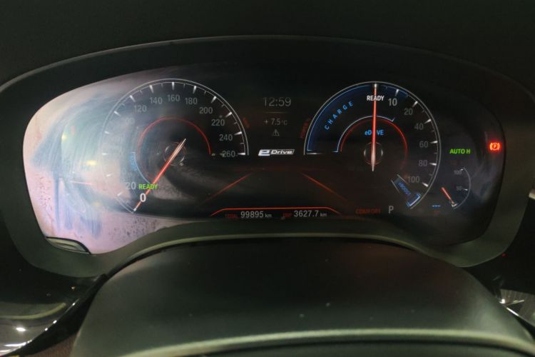 宝马5系新能源 2019款 改款 530Le 豪华套装中控内饰14