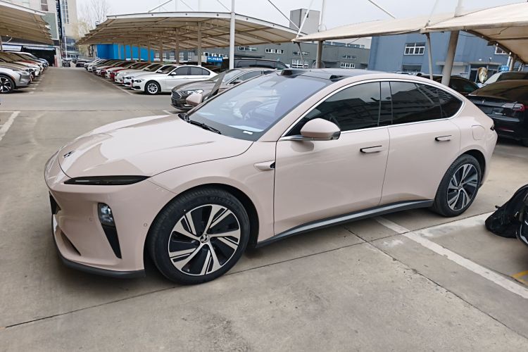 蔚来ET5 2022款 75kWh车身外观4