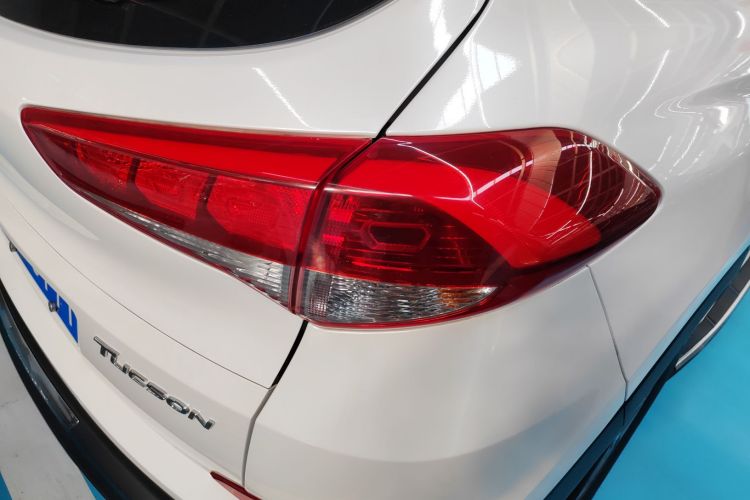 现代 途胜 2018款 1.6T 双离合两驱15周年特别版车身外观6006