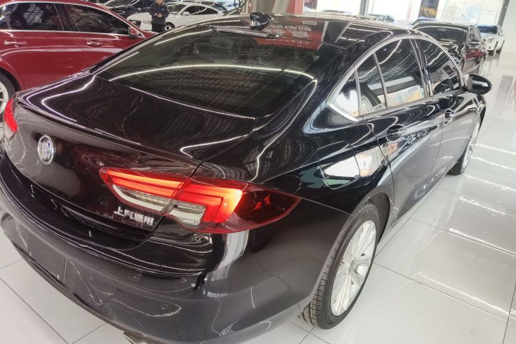 别克 君威 2023款 652T 智享型车身外观7