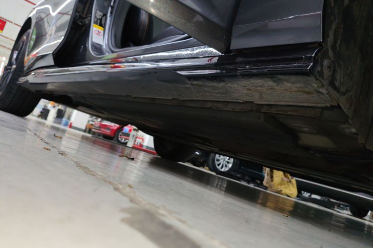 长安UNI-V 2022款 2.0T 领速版局部细节9001