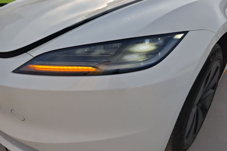 特斯拉 Model 3 2023款 后轮驱动版局部细节36