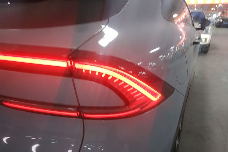 小鹏G7 2025款 702 超长续航 Max车身外观9