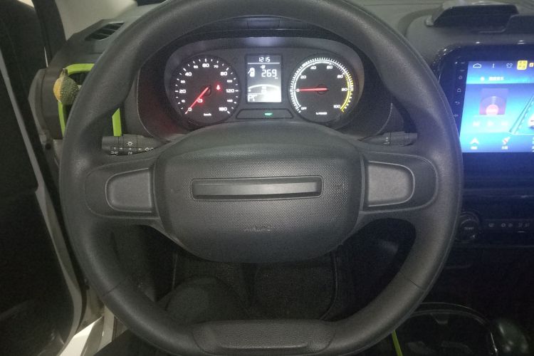 荣威 科莱威CLEVER 2021款 302km卓越版中控内饰13