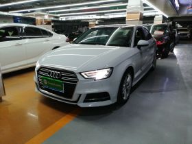 奥迪A3 2018款 30周年年型 Limousine 35 TFSI 时尚型