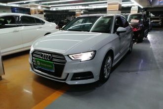 奥迪A3 2018款 30周年年型 Limousine 35 TFSI 时尚型