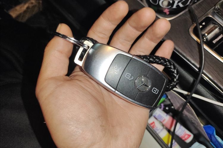 奔驰C级 2020款 改款 C 260 L中控内饰7001