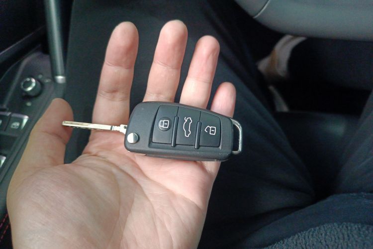 奥迪Q2L 2022款 35 TFSI 进取动感型中控内饰7001