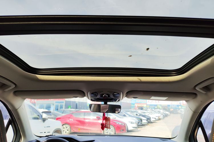 领克06 EM-P 2023款 1.5T Remix PHEV Pro中控内饰22