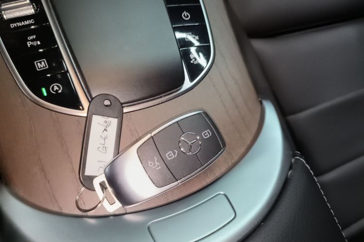 奔驰GLC 2022款 GLC 260 L 4MATIC 豪华型中控内饰7001