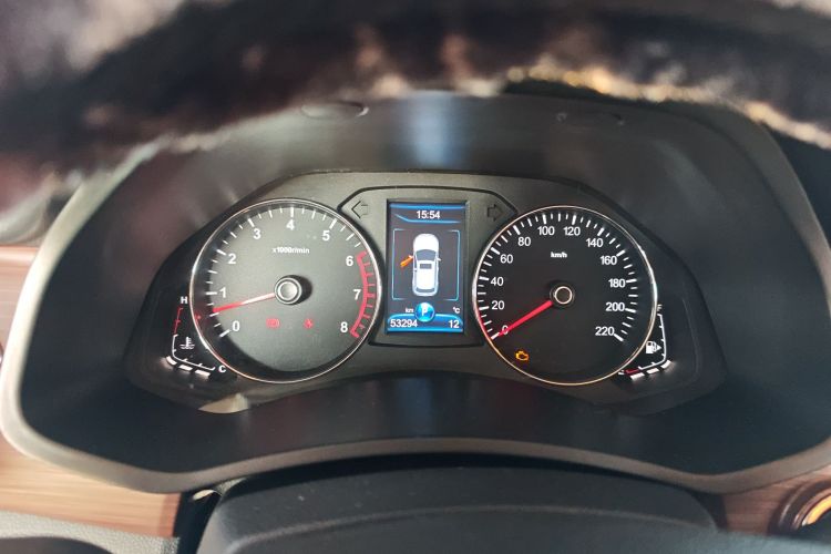 一汽 森雅R7 2017款 1.6L 自动智能型中控内饰14