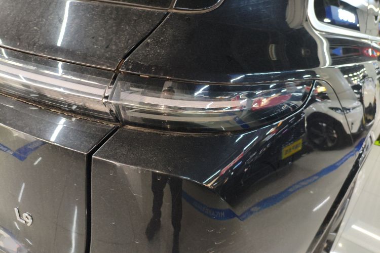 理想汽车 理想L9 2022款 Max车身外观9