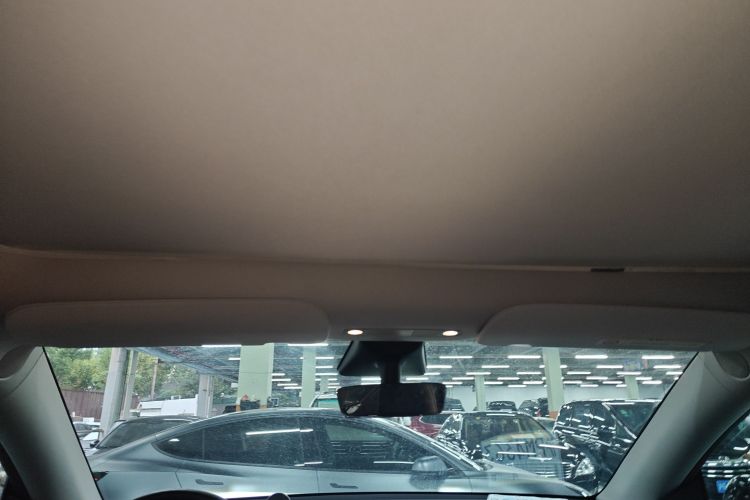 特斯拉 Model Y 2021款 长续航全轮驱动版局部细节22