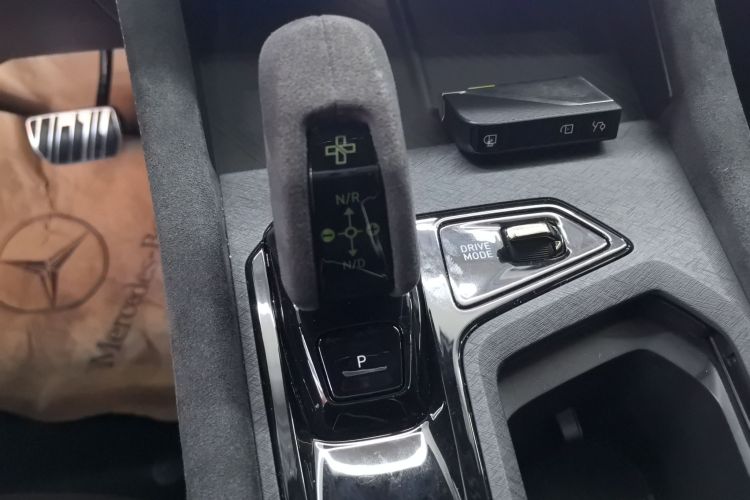 领克03 2023款 03+ 2.0TD 自动Cyan定制版性能套装中控内饰18