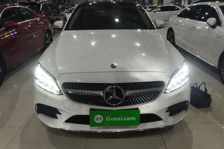奔驰C级 2020款 改款 C 260 L 运动版车身外观2