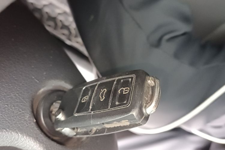 大众 桑塔纳 2015款 1.6L 自动风尚版中控内饰11