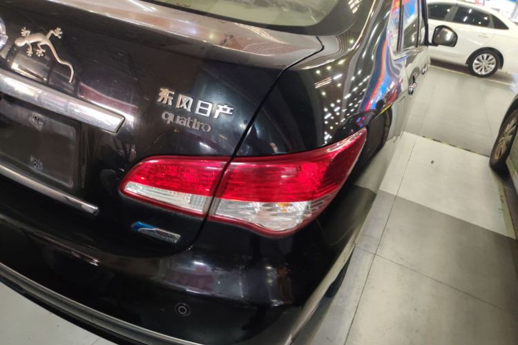 日产 轩逸 2018款 经典 1.6XE+ CVT领先版车身外观9