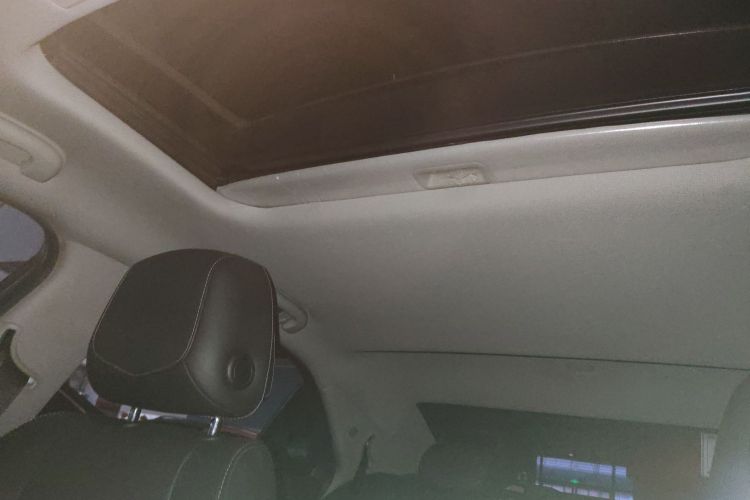 凯迪拉克ATS-L 2017款 28T 时尚型中控内饰22