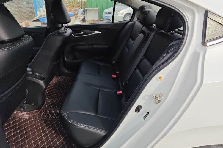 本田 凌派 2016款 1.8L CVT豪华版中控内饰21