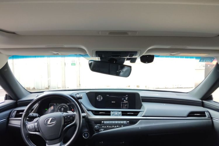 雷克萨斯ES 2020款 300h 卓越版中控内饰22