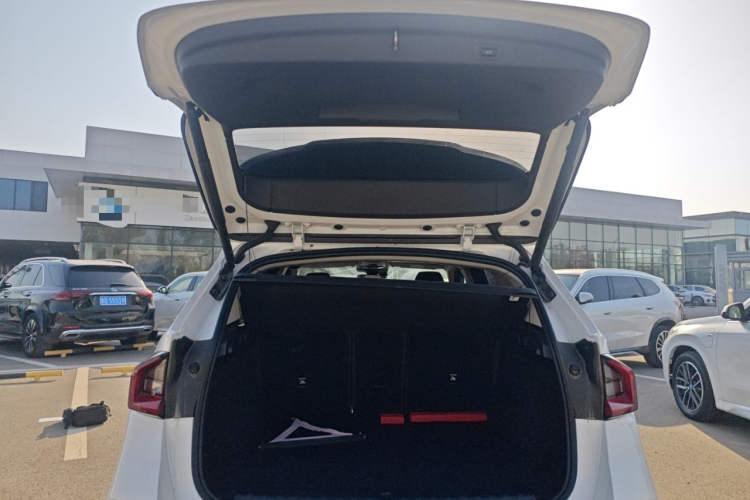 宝马X1 2023款 sDrive25Li M运动套装机舱底盘23