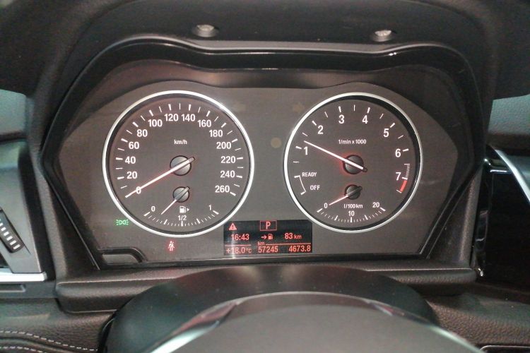 宝马2系旅行车 2016款 218i 运动设计套装局部细节14