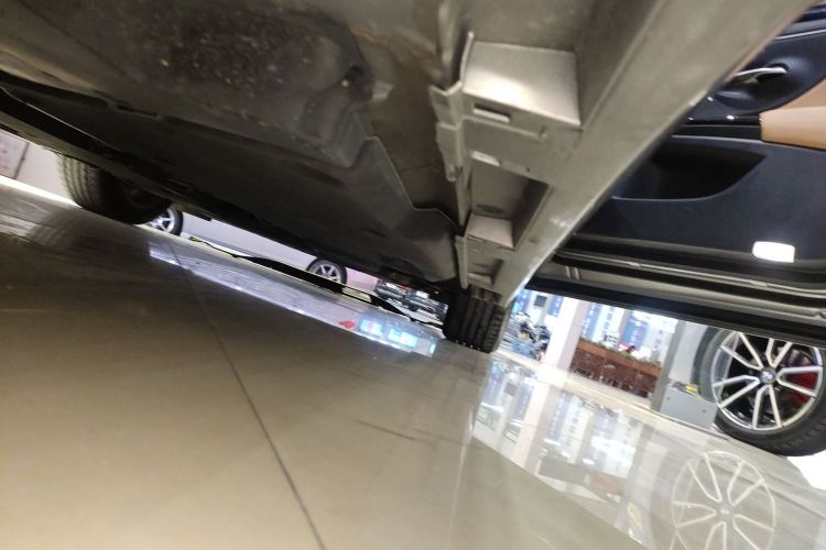 雷克萨斯ES 2023款 200 卓越版局部细节9001