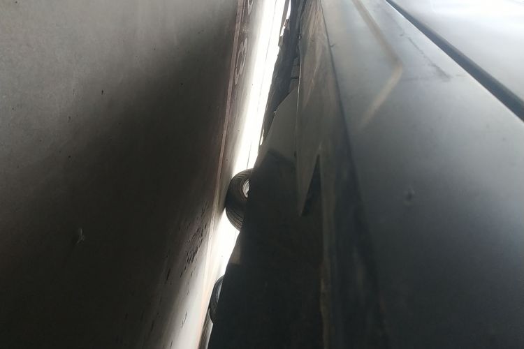 哈弗H6 2021款 运动版 1.5T 自动精英智联型 六边形格栅机舱底盘30