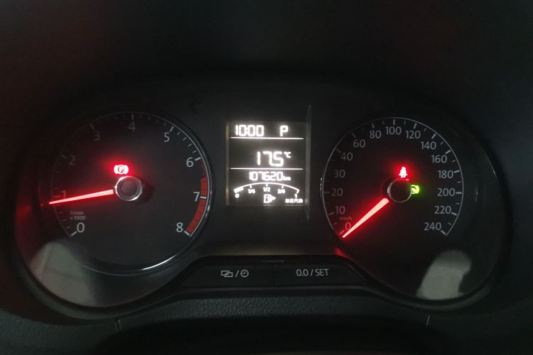 大众 Polo 2016款 1.4L 自动风尚型局部细节14