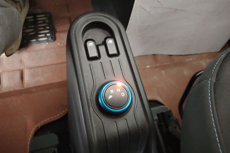 五菱汽车 宏光MINIEV 2021款 马卡龙臻享款 磷酸铁锂中控内饰18