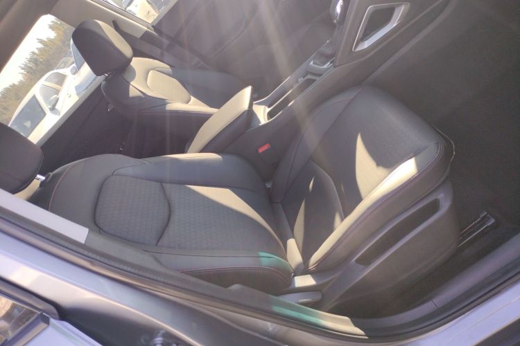 雪佛兰 沃兰多 2020款 轻混 Redline 530T 自动纵享版（5+2款）局部细节41