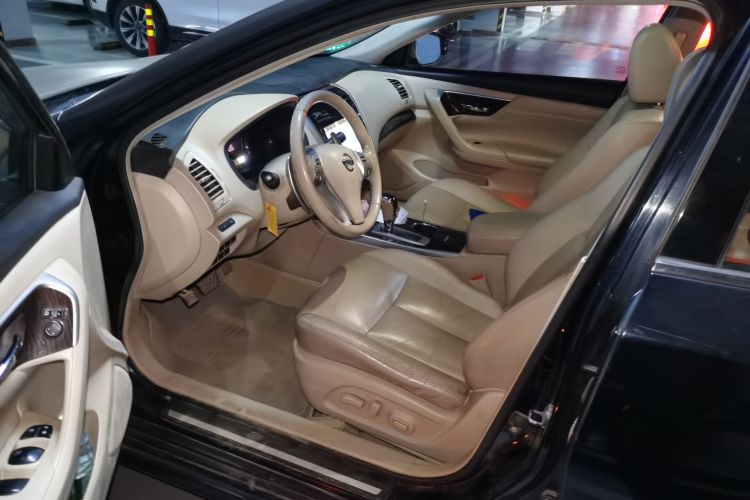 日产 天籁 2013款 2.5L XL领先版中控内饰20