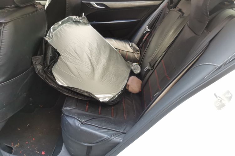 吉利汽车 帝豪 2019款 领军版 1.5L 手动向上互联型 国VI中控内饰21