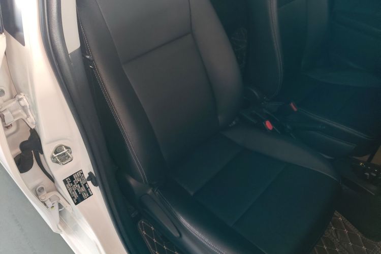 丰田 威驰FS 2017款 1.5L CVT锋驰版局部细节41