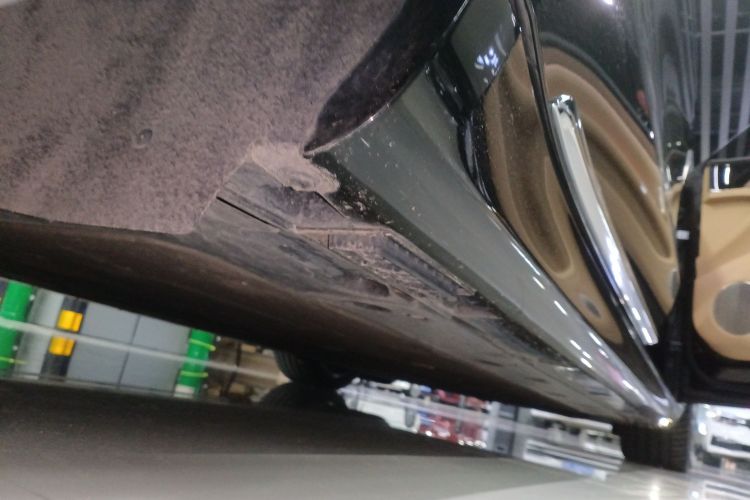 鸿蒙智行 享界S9 2024款 纯电 Ultra 四驱旗舰版局部细节9001